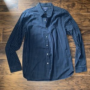 Men’s American Eagle large slim fit dress flannel